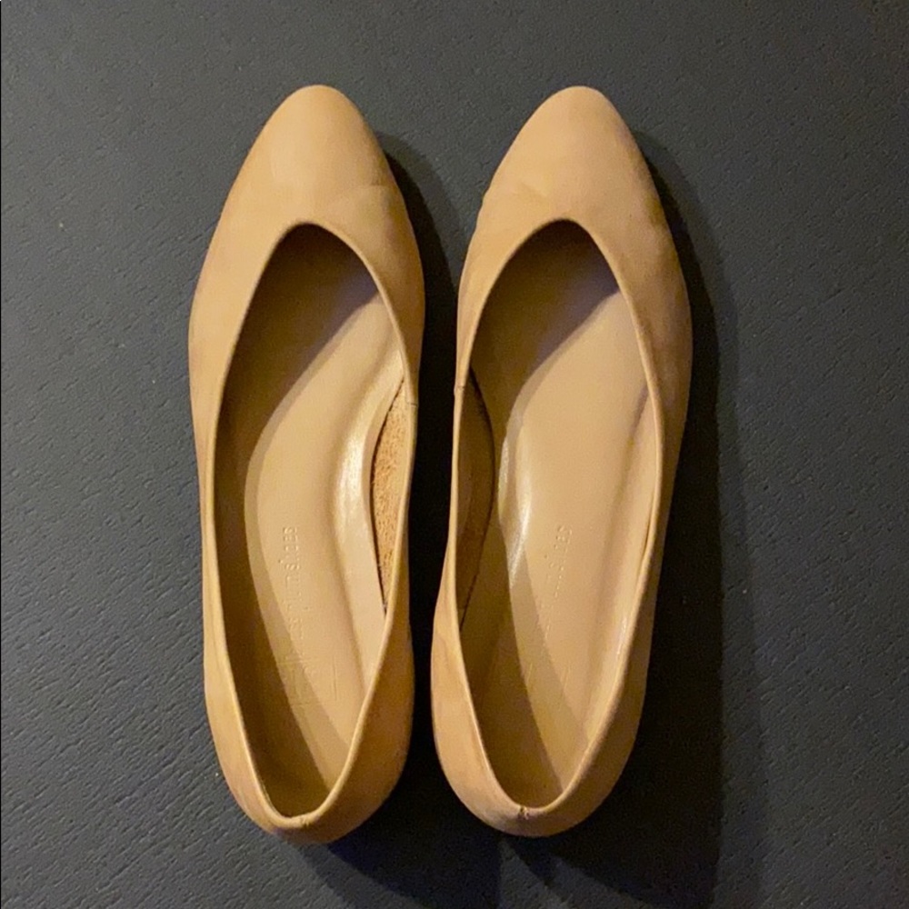 Tan flats size 5.5